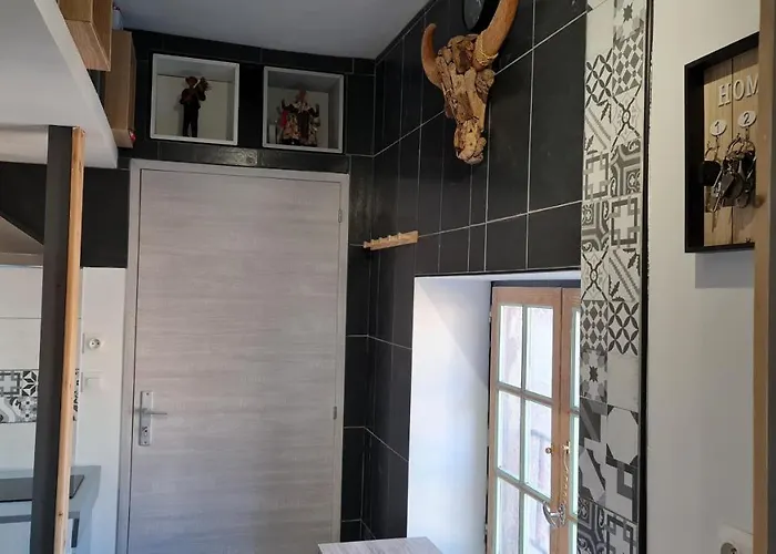 Le De La Republique דירה