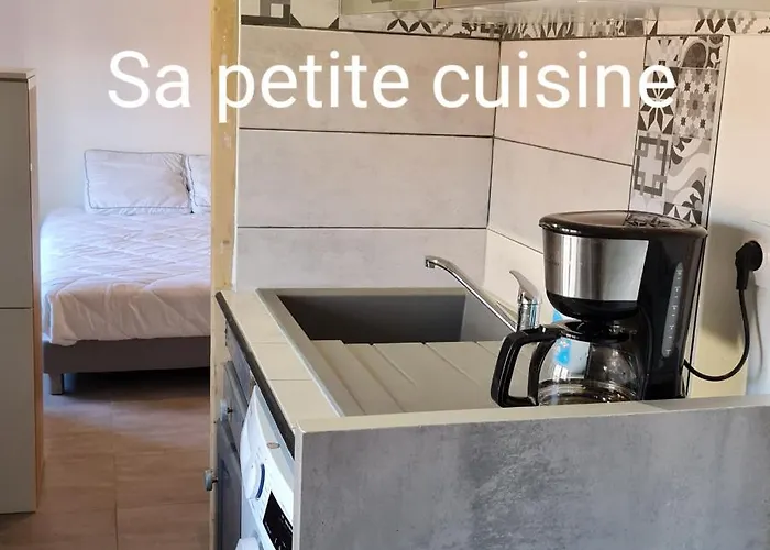 Le De La Republique דירה